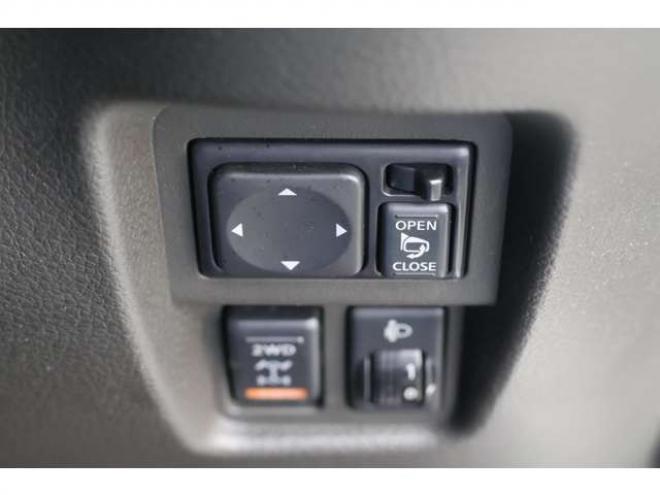 キューブ1.5 15X FOUR 4WD　検2年　スマートキー　自社 ローンカノウ 1500