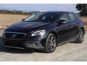 ボルボ　V40クロスカントリー　T5 4WD　検2年　バックカメラ　レザーシート　フルセグTV　自社　ローンカノウ 正規輸入車 2000