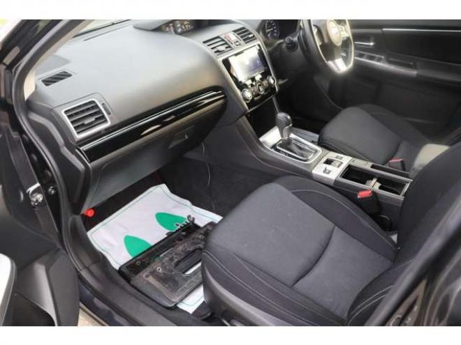 レヴォーグ1.6 GT アイサイト 4WD　検2年　スマートキー　自社 ローンカノウ 1600