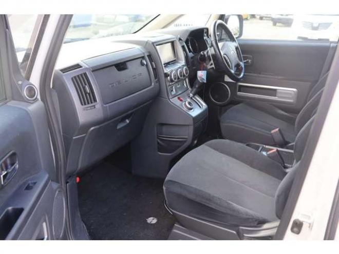 デリカD：5 2.4 G プレミアム 4WD　検2年　両側電動スライドドア　エンスタ　パドルシフト　TV 2400