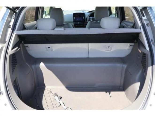 リーフG　検2年　自社　ローンカノウ 2WD 不明