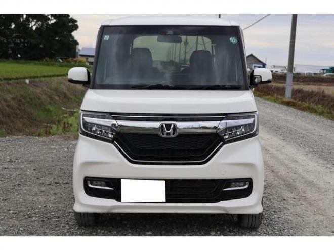 N-BOXカスタム 660 G L ホンダセンシング 4WD　検R8/11　外アルミ　スマートキー 660