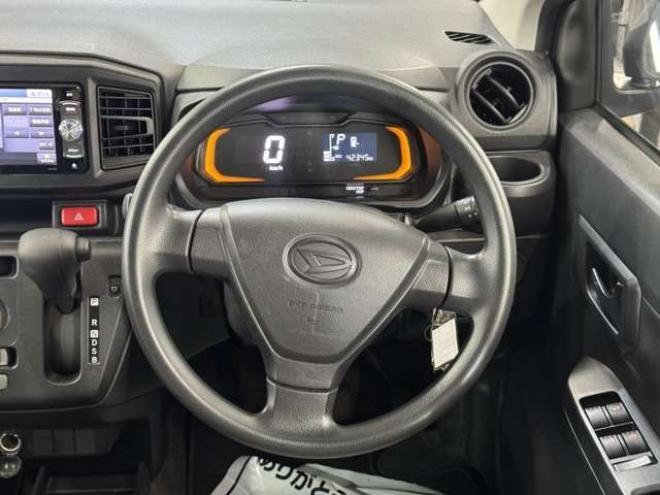 ミライース L SAIII 4WD　夏冬タイヤ　ナビ　TV　12ヶ月点検済　下廻り防錆塗装済 660