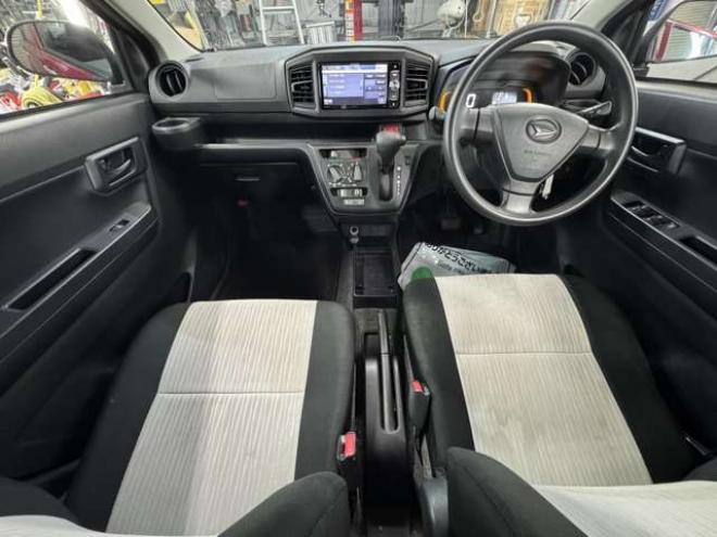 ミライース L SAIII 4WD　夏冬タイヤ　ナビ　TV　12ヶ月点検済　下廻り防錆塗装済 660