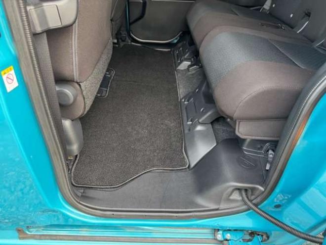 ルーミー1.0 X 4WD　Pスライド　ナビ　Bカメラ　Bluetooth 1000