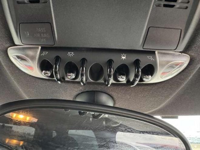 ミニクロスオーバー クーパーS オール4　夏冬タイヤ　ナビ　TV　Bluetooth 正規輸入車 4WD 1600