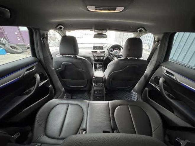 BMWX2 xドライブ18d MスポーツX ディーゼルターボ 4WD　本革　ナビ　Bカメラ 正規輸入車 2000