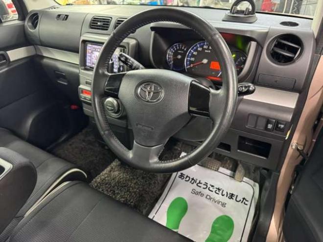 ピクシススペースX 4WD　12ヵ月点検済　下廻り防錆塗装済　エコアイドル　Bluetooth 660