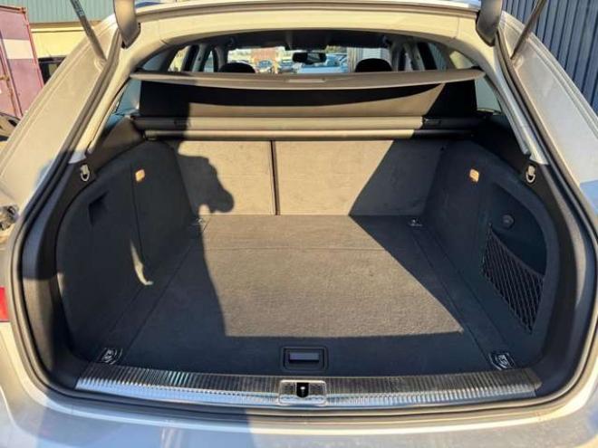 アウディA4アバント 2.0 TFSI クワトロ 4WD　ナビ　TV　Bカメラ　Bluetooth　アイドリングストップ 正規輸入車 2000