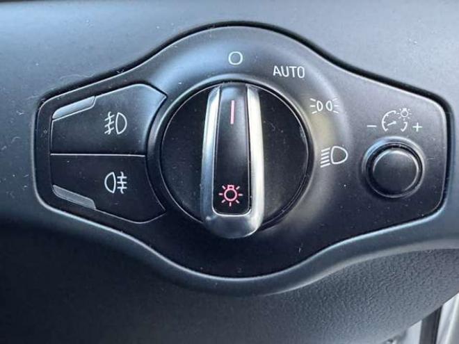 アウディA4アバント 2.0 TFSI クワトロ 4WD　ナビ　TV　Bカメラ　Bluetooth　アイドリングストップ 正規輸入車 2000