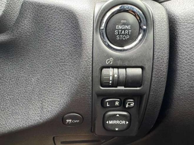 エクシーガ2.0 i-S アドバンテージ ライン 4WD　スマートキー　ナビ　TV 2000