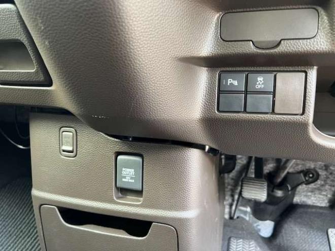 N-BOXL 4WD　法定24ヵ月点検整備付・新規車検整備整備付・SDナビ・Bluetooth・バックカメラ・パワースライドドア・シートヒーター・スマートキー・プッシュスタート・本州仕入車両 660