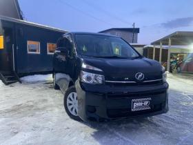 ヴォクシー 2.0 トランスX 4WD  2000