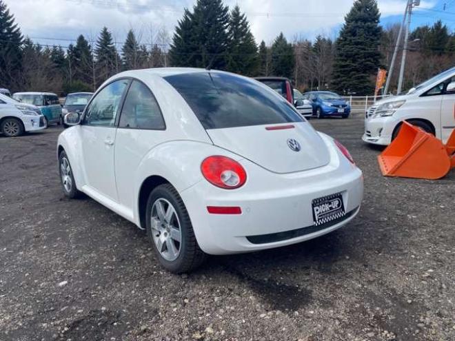 ニュービートルニュービートル　 正規輸入車 2WD 2000