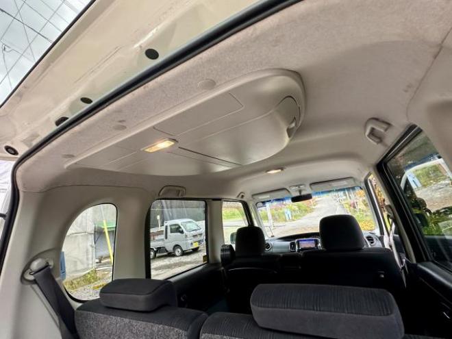 タントカスタムVセレクション　4WD タイミングチェーン車　エンジンスターター　楽ナビ　ワンセグテレビ　夏冬アルミ 4WD 5 660Dr