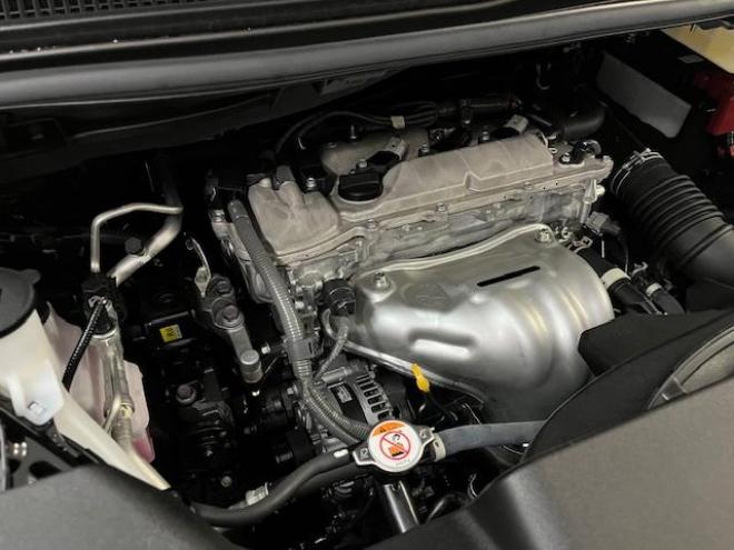 アルファードＺ　本州仕入　寒冷地仕様　禁煙車　トヨタセーフティセンス　左右独立ムーンルーフ　レーダークルーズ　レーントレーシング　純正１８インチＡＷ　ＴＯＹＯ製新品スタッドレスタイヤ　純正ナビ（フルセグ地デジ　Ｂｌｕｅｔｏｏｔｈ　Ｍｉｒａｃａｓｔ）＋バックカメラ＋全方位カメラ　両側パワースライドドア　パワーバックドア　純正ブラックレザーシート　電動オットマン　ＬＥＤヘッドライト　デジタルインナーミラー　ステアリングヒーター　シートヒーター＆クーラー　ＥＴＣ  4WD 2500 5Dr