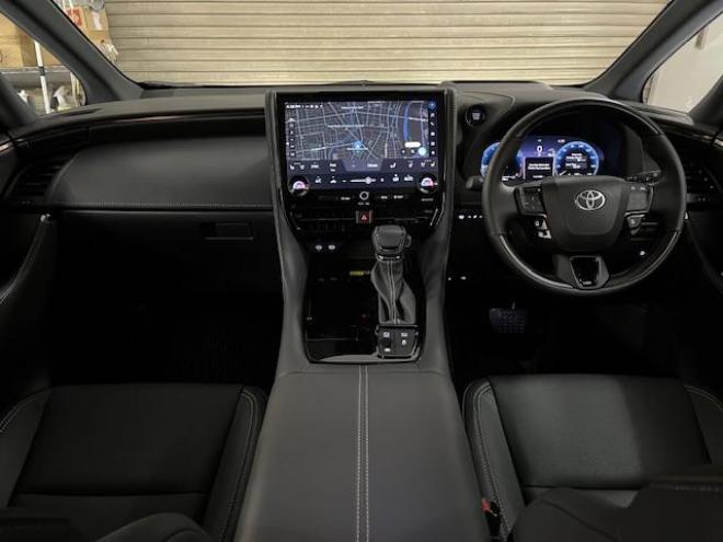 アルファードＺ　本州仕入　寒冷地仕様　禁煙車　トヨタセーフティセンス　左右独立ムーンルーフ　レーダークルーズ　レーントレーシング　純正１８インチＡＷ　ＴＯＹＯ製新品スタッドレスタイヤ　純正ナビ（フルセグ地デジ　Ｂｌｕｅｔｏｏｔｈ　Ｍｉｒａｃａｓｔ）＋バックカメラ＋全方位カメラ　両側パワースライドドア　パワーバックドア　純正ブラックレザーシート　電動オットマン　ＬＥＤヘッドライト　デジタルインナーミラー　ステアリングヒーター　シートヒーター＆クーラー　ＥＴＣ  4WD 2500 5Dr