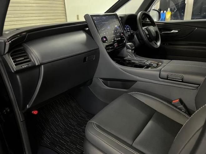 アルファードＺ　本州仕入　寒冷地仕様　禁煙車　トヨタセーフティセンス　左右独立ムーンルーフ　レーダークルーズ　レーントレーシング　純正１８インチＡＷ　ＴＯＹＯ製新品スタッドレスタイヤ　純正ナビ（フルセグ地デジ　Ｂｌｕｅｔｏｏｔｈ　Ｍｉｒａｃａｓｔ）＋バックカメラ＋全方位カメラ　両側パワースライドドア　パワーバックドア　純正ブラックレザーシート　電動オットマン　ＬＥＤヘッドライト　デジタルインナーミラー　ステアリングヒーター　シートヒーター＆クーラー　ＥＴＣ  4WD 2500 5Dr