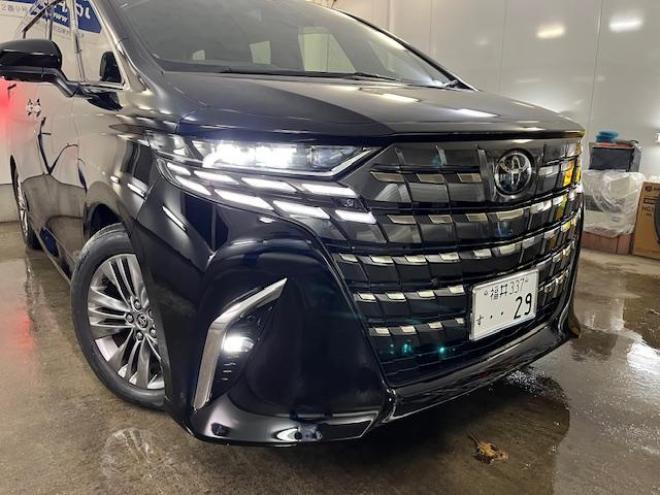 アルファードＺ　本州仕入　寒冷地仕様　禁煙車　トヨタセーフティセンス　左右独立ムーンルーフ　レーダークルーズ　レーントレーシング　純正１８インチＡＷ　ＴＯＹＯ製新品スタッドレスタイヤ　純正ナビ（フルセグ地デジ　Ｂｌｕｅｔｏｏｔｈ　Ｍｉｒａｃａｓｔ）＋バックカメラ＋全方位カメラ　両側パワースライドドア　パワーバックドア　純正ブラックレザーシート　電動オットマン　ＬＥＤヘッドライト　デジタルインナーミラー　ステアリングヒーター　シートヒーター＆クーラー　ＥＴＣ  4WD 2500 5Dr