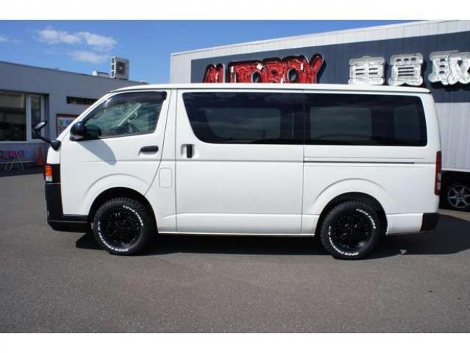 ハイエースバン2.8 DX ロング ディーゼルターボ 4WD　フロントシートセパレート仕様変更済　　　センターコンソール付　415COBRA丸目ライトキット&バッドラッカー16インチAW　415SAFARIフロントスポイラー　TOYOオープンカントリーR/T　電動格納ドアミラー 2800