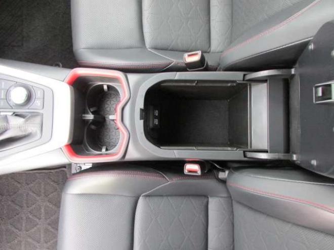 RAV-42.0 アドベンチャー オフロード パッケージII 4WD　LEDヘッドライト/ビルトインETC2.0/シートヒーター/ステアリングヒーター/フルセグTV/バックカメラ/レーダークルーズコントロール/パワーバックドア/エンジンスターター 2000