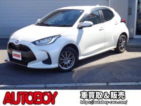ヤリス　1.5 ハイブリッド Z E-Four 4WD　ワンオーナー　スマートキー　純正エンスタ　純正ナビ 1500