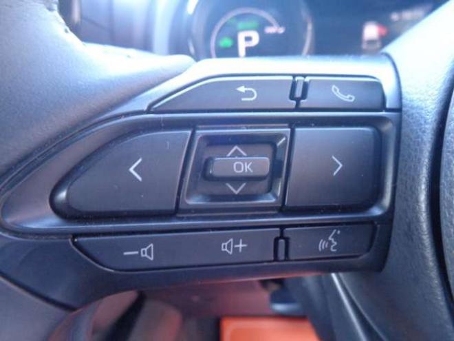 ヤリス1.5 ハイブリッド Z E-Four 4WD　ワンオーナー　スマートキー　純正エンスタ　純正ナビ 1500