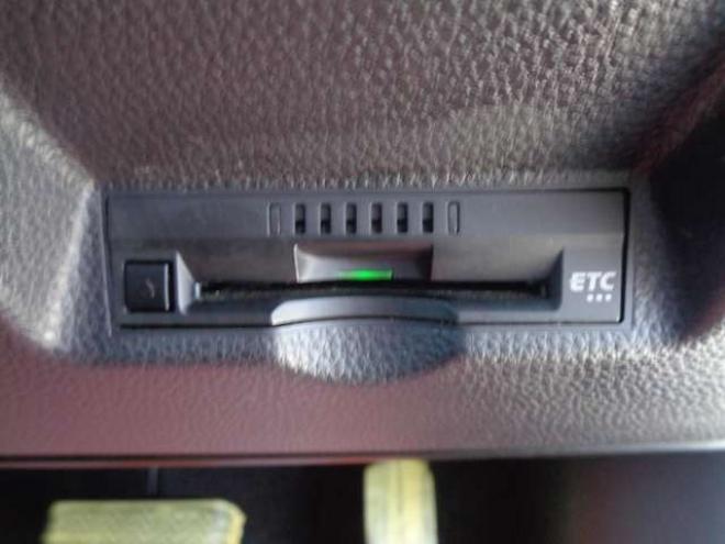 ヤリス1.5 ハイブリッド Z E-Four 4WD　ワンオーナー　スマートキー　純正エンスタ　純正ナビ 1500