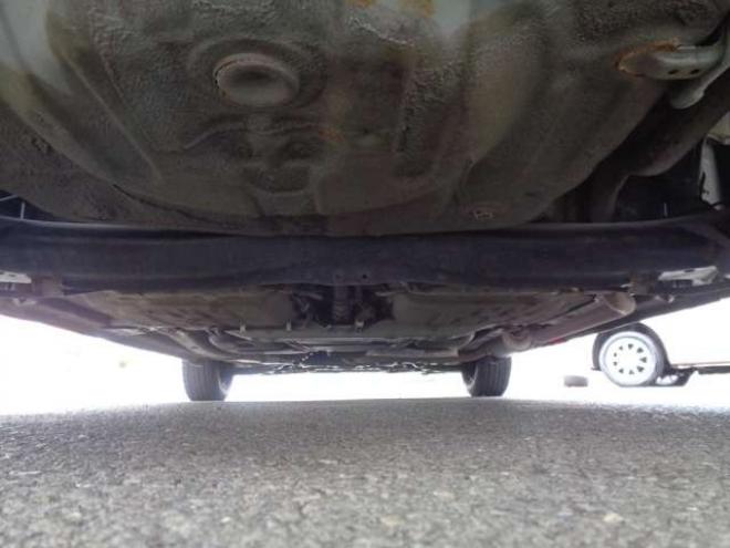 フィット1.3 G　FF　距離26000km　新品スタッドレスタイヤ　キーレス 2WD 1300