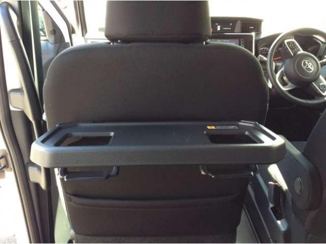 ルーミー1.0 カスタム G 4WD　両側パワスラ　プッシュスタート　スマキー　LEDヘッドライト&フォグ　クルーズコントロール　横滑り防止　衝突被害軽減システム　アイドリングストップ　バックカメラ　トヨタ純正ナビ　フルセグTV 1000