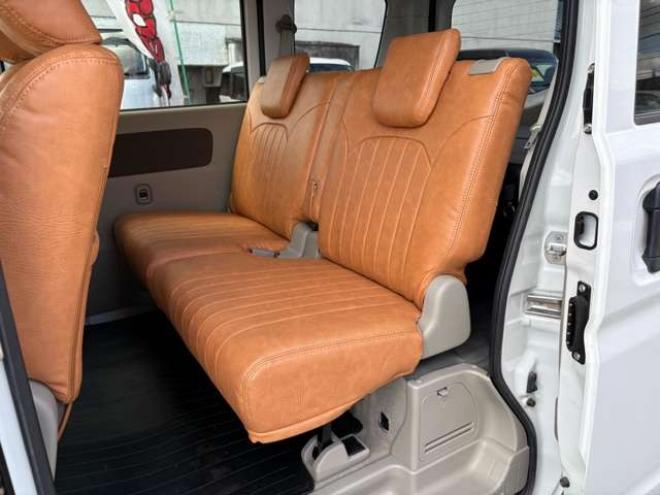 エブリィジョイン ターボ ハイルーフ 4WD　革調シートカバー　Body Lineベッドキッド　デイトナ15インチAW　キーレス　バックカメラ　Panasonicメモリナビ　Bluetooth　FM/AM　横滑り防止　衝突被害軽減システム　フォグランプ 660