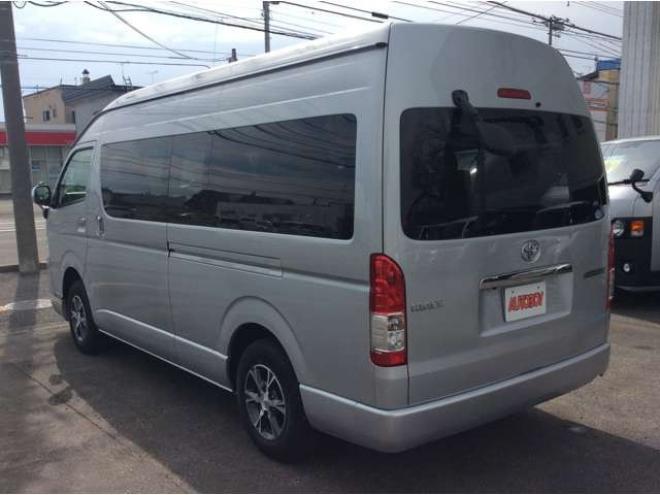 ハイエース2.7 グランドキャビン 4WD　片側パワースライドドア　前後ドライブレコーダー　リアヒーター&クーラー　キーレス　横滑り防止　純正ナビ　ワンセグTV　Bluetooth　CD　FM/AM　ETC　15インチAW　電動格納ミラー　バックカメラ 2700