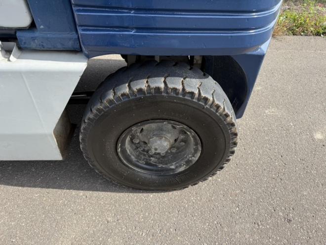 フォークリフトサイドシフト付き！フォークリフト コマツ FD25H-11 2.5トン ディーゼル