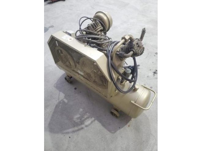 コンプレッサーTOSCONコンプレッサー2.2kw ３馬力　200v