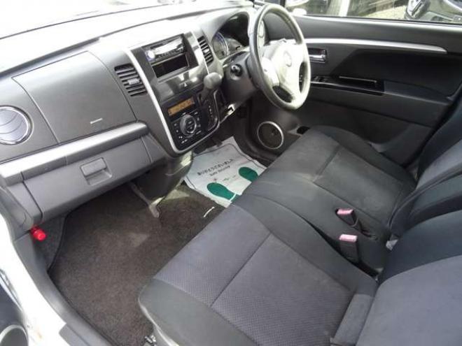 ワゴンRスティングレー リミテッドII 4WD　シートヒーター・HID・禁煙車・ポリマーコーティング・1年保証 660