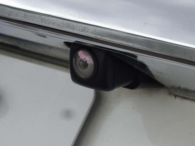 N-BOXカスタムG ターボSSパッケージ 4WD　本州仕入・ナビ・TV・Bluetooth・バックカメラ・ETC・両側パワスラ・禁煙車・シートヒーター 660