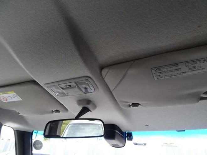 N-BOXカスタムG ターボSSパッケージ 4WD　本州仕入・ナビ・TV・Bluetooth・バックカメラ・ETC・両側パワスラ・禁煙車・シートヒーター 660