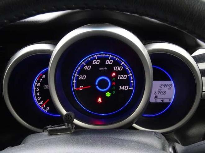 N-BOXカスタムG ターボSSパッケージ 4WD　本州仕入・ナビ・TV・Bluetooth・バックカメラ・ETC・両側パワスラ・禁煙車・シートヒーター 660