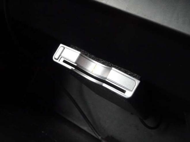 N-BOXカスタムG ターボSSパッケージ 4WD　本州仕入・ナビ・TV・Bluetooth・バックカメラ・ETC・両側パワスラ・禁煙車・シートヒーター 660