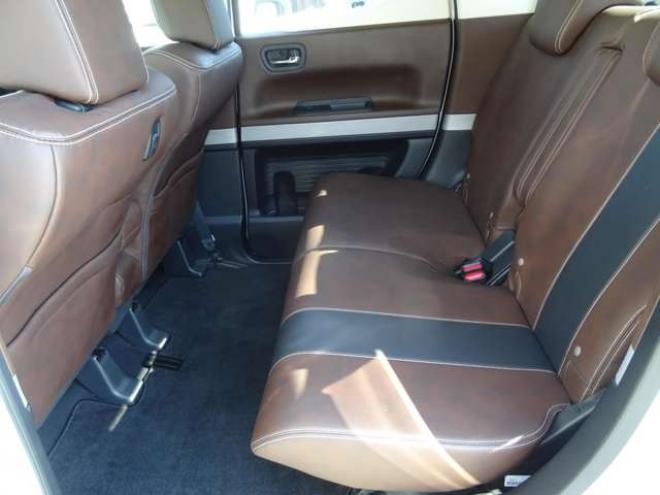 N-BOXスラッシュ X 4WD　ナビ・TV・バックカメラ・Bluetooth・禁煙車・エンジンスターター・シートヒーター 660