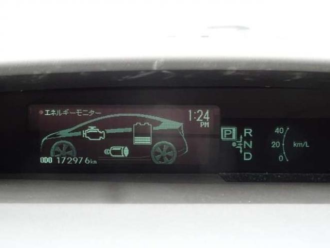 プリウス1.8 S LEDエディション　ETC・禁煙車・LEDヘッドライト・寒冷地仕様・夏冬タイヤ付き 2WD 1800