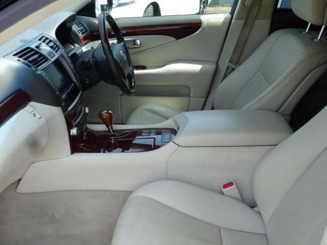 レクサスLSハイブリッド 600h バージョンS Iパッケージ 4WD　 5000