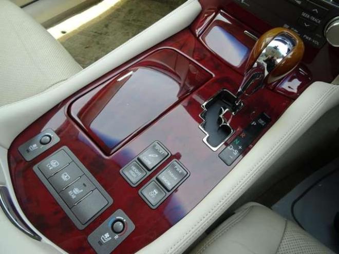 レクサスLSハイブリッド 600h バージョンS Iパッケージ 4WD　 5000