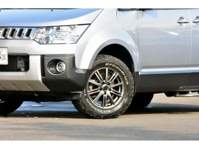 デリカD:5　Chamonix　４WD　本州仕入　車検２年付　両側パワースライド　ステップ付　フリップダウンモニター　寒冷地仕様