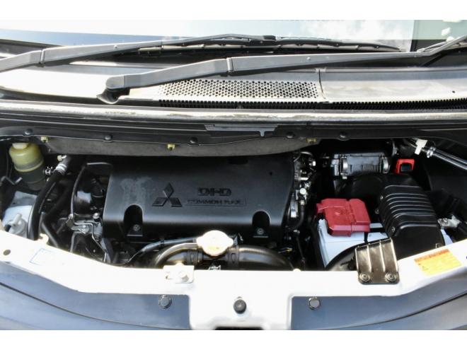 デリカD:5　Chamonix　４WD　本州仕入　車検２年付　両側パワースライド　ステップ付　フリップダウンモニター　寒冷地仕様
