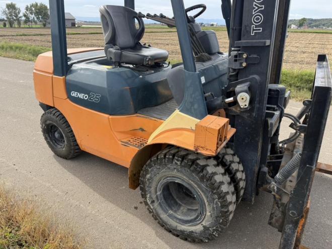 フォークリフト激レア！サイドシフト&ヒンジ付き！トヨタ 7FD25 ダブルタイヤ 