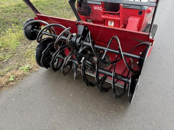 除雪機ワドー SE422AD 42馬力 ディーゼル  高馬力で飛距離抜群