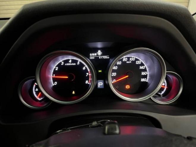 マークXプレミアム　Ｆｏｕｒ　本州仕入　寒冷地仕様　禁煙車　ＷＡＫＯＳバリアスコーティング済　純正１６インチＡＷ　純正１６ＡＷ＋スタッドレスタイヤ付　純正ナビ（フルセグ地デジ　ＤＶＤ再生　Ｂｌｕｅｔｏｏｔｈ対応）＋バックカメラ　純正ハーフレザーシート　エンジンスターター　クルーズコントロール　ＰＵＳＨスタート　スマートキー　フロントガラス熱線　ミラーヒーター　両席パワーシート　タイミングチェーン車　ＨＩＤヘッドライト　横滑り防止装置　ＥＴＣ 4WD 2500 4Dr