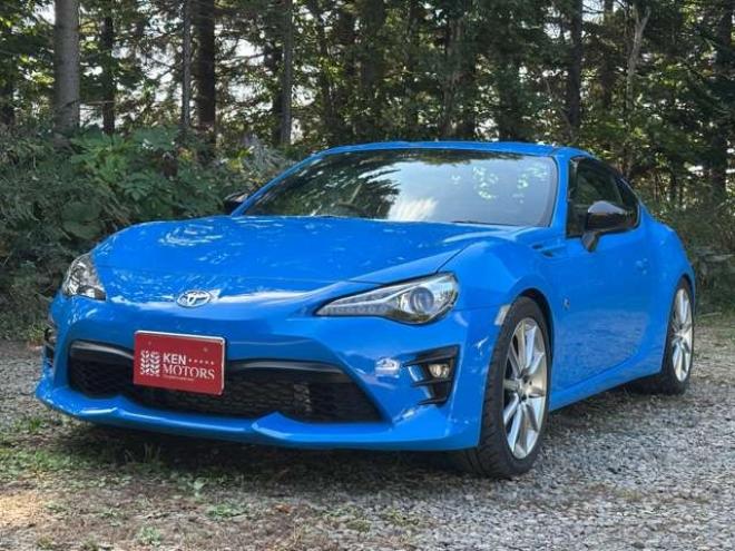 862.0 GT　社外ターボ・ブリッツ仕様　クスコ車高調　LSD　HKSマフラー　ブリッツブーコン　ブリッツオイルクーラー　社外アルミ　パワステ　パワーウィンドウ　純正ナビ　ABS　キーレスエントリー 2WD 2000