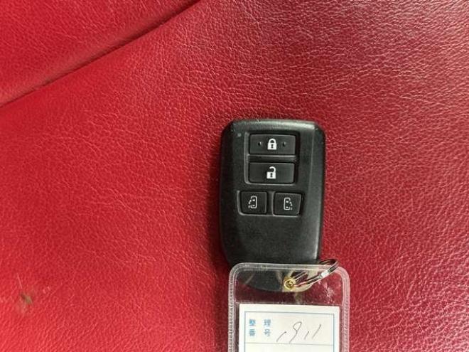 レジアスエース3.0 スーパーGL ロングボディ ディーゼルターボ 4WD　ワンオーナー　社外アルミ　モデリスタエアロ　オーバーフェンダー　両側パワースライドドア　ETC　Gスターター　バックカメラ　PS　PW　ABS　キーレス　純正ナビ 3000